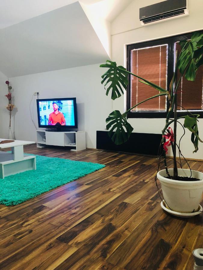 Stan na dan Gornji Milanovac-centar-Nova gradnja Apartment Luaran gambar