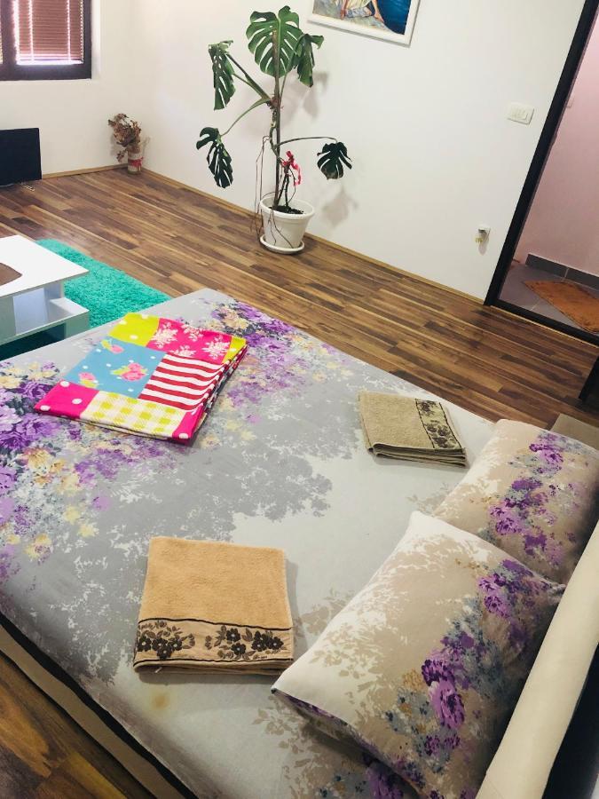 Stan na dan Gornji Milanovac-centar-Nova gradnja Apartment Luaran gambar