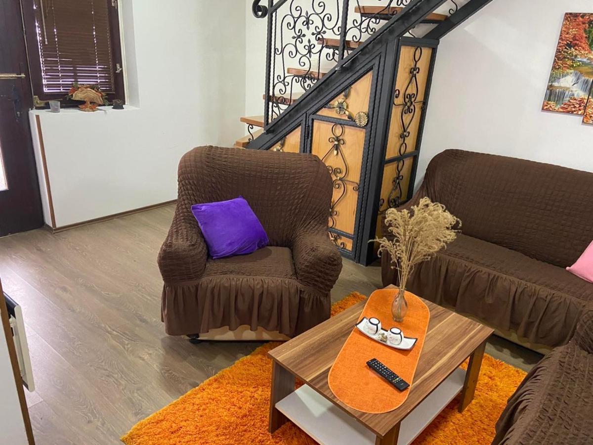 Stan na dan Gornji Milanovac-centar-Nova gradnja Apartment Luaran gambar